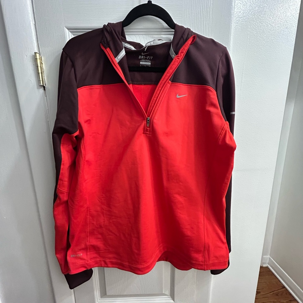 NWOT Nike Dri-Fit Sweater